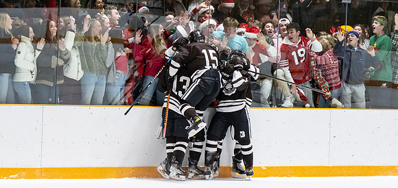 hockey_2022-12-10_dburns_8637