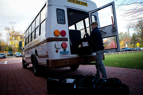 thanksgiving_fooddrive_us_mkras_0062