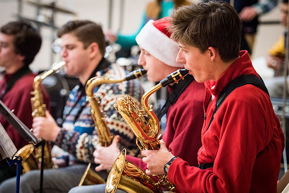 holiday_allschool_wkl_0539_25mb