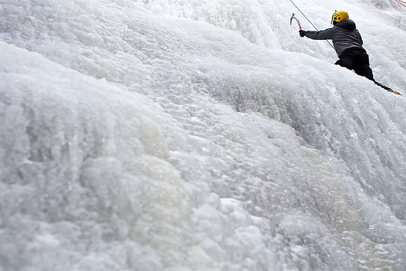campdudley16_iceclimbing_bd_1716