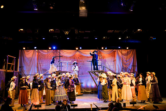 hmspinafore_springmusical25_sat2_us_ah_0206