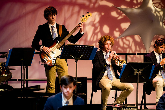 holidayconcert22_us_ah_0020