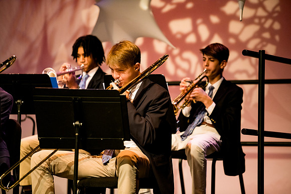 holidayconcert22_us_ah_0025