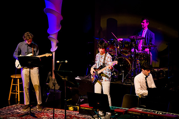holidayconcert22_us_ah_0055