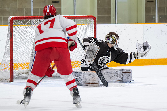 hockey_2023-01-21_dburns_2086