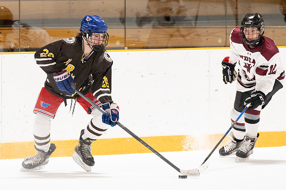hockey_ms1_2023-01-18_dburns_0187