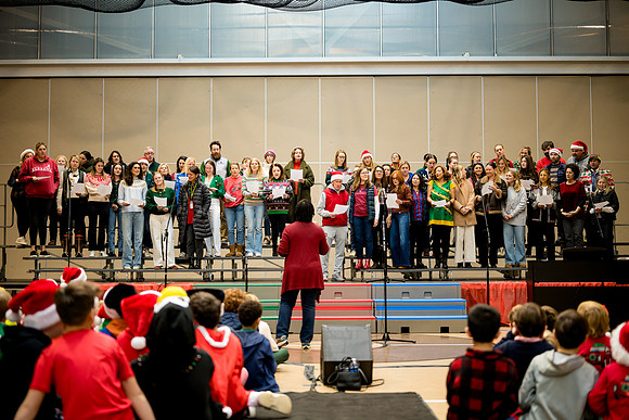 holiday_assembly24_ah_0207
