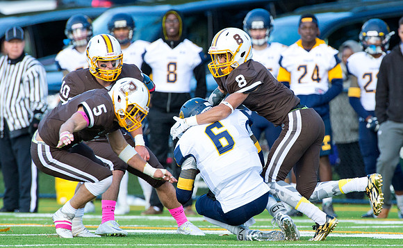 hc15_football_dburns_0885