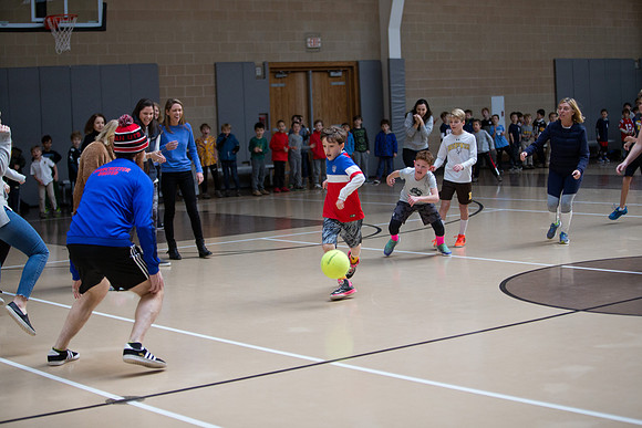 soccer_gr4 faculty18_mkras_0059