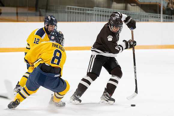 hockey_2023-01-23_dburns_6302