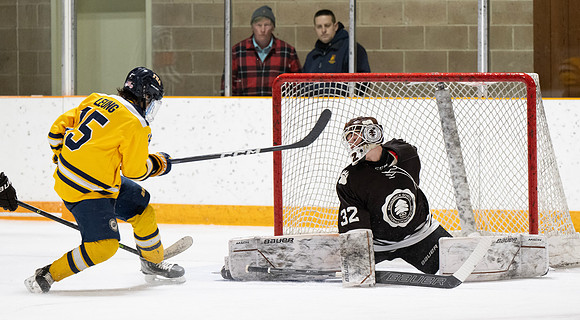 hockey_2023-01-23_dburns_7014
