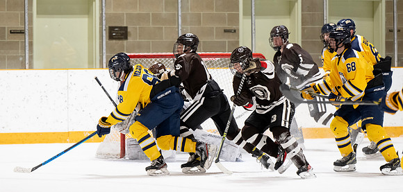 hockey_2023-01-23_dburns_8079