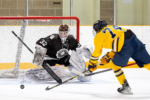 hockey_2023-01-23_dburns_7736