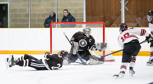 hockey_2023-02-03_dburns_0244