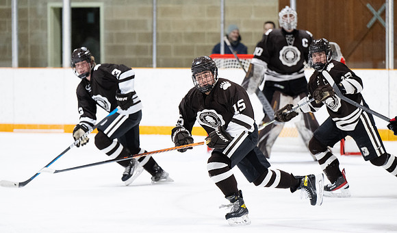 hockey_2023-02-03_dburns_0375
