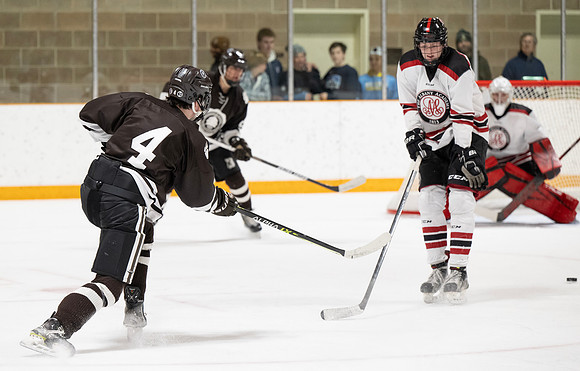 hockey_2023-02-03_dburns_0669