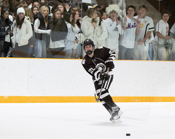 hockey_2023-02-03_dburns_0710