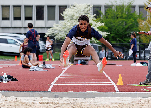 trackfield_2026-04-29_fg_15360