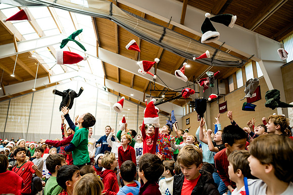 holiday_assembly24_ah_0425