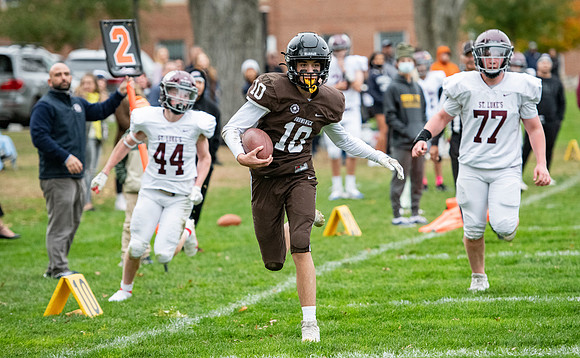 football_9s_2021-11-02_dburns_1802
