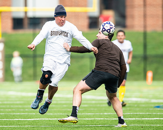 hc18_alumni_soccer_dburns_5210