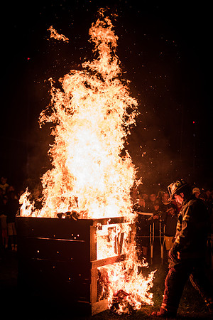 hc15_bonfireworks15_wkl_5651