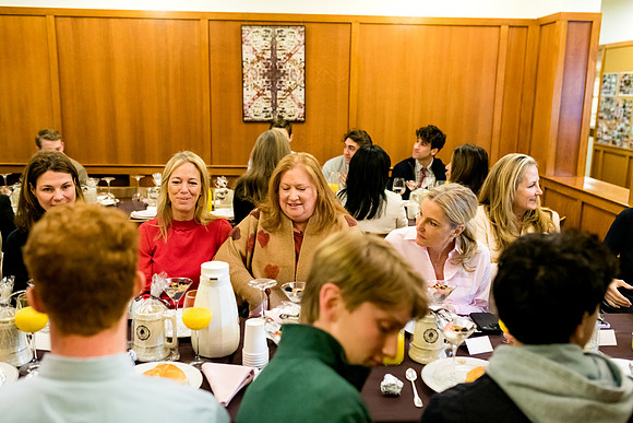 mothersonbfast23_ah_0064