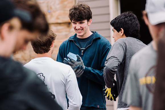 commserv16_habitatforhumanity_hp_1450