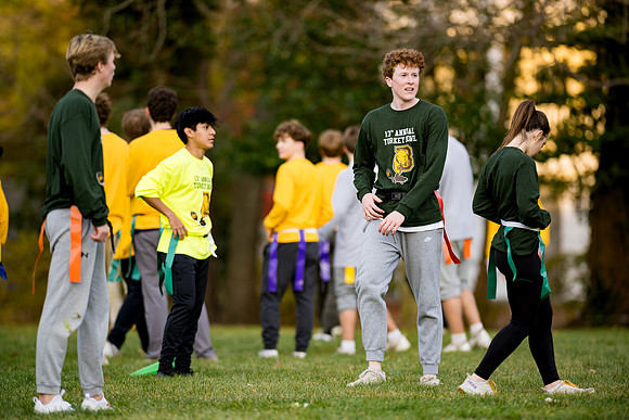 turkeybowl24_us_ah_0220