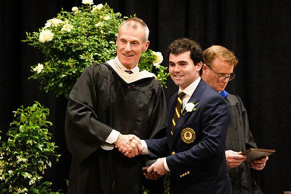 graduation25_diploma_wkl1_4875