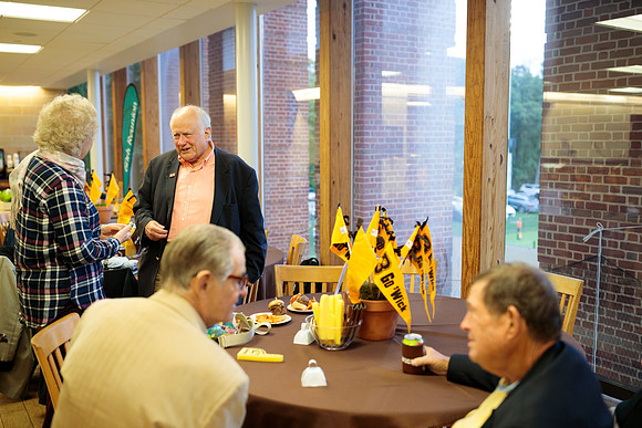 hc22_soccer_1962reception_bdf_0726