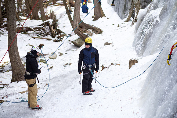 campdudley16_iceclimbing_bd_5595