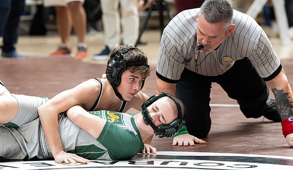 wrestling_bit23_dburns_1102