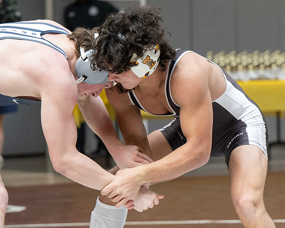 wrestling_bit23_dburns_1415