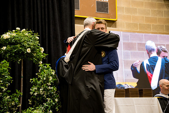 graduation25_diploma_ah_0610