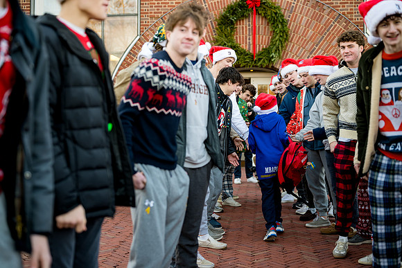 holiday_handshake24_ah_0063