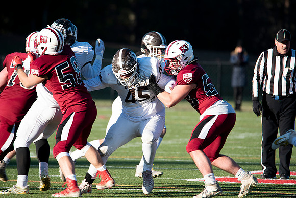 football_nepsac19_rmcc_5815