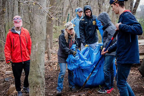commserv18_outdoorclass_hp_1217