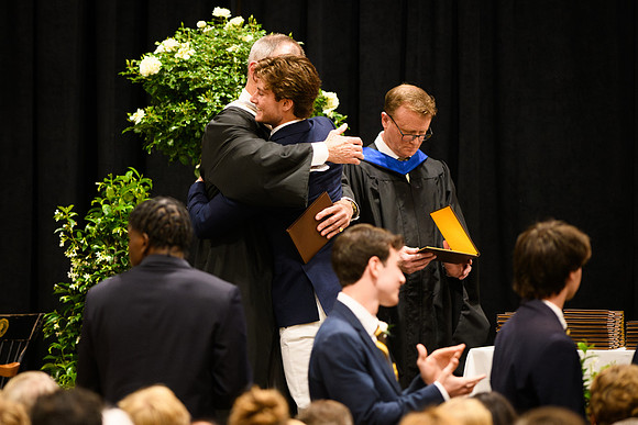 graduation25_diploma_wkl1_4799