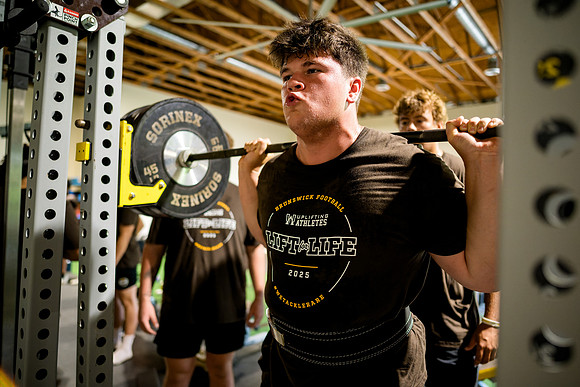 football_liftforlife25_ah_0116