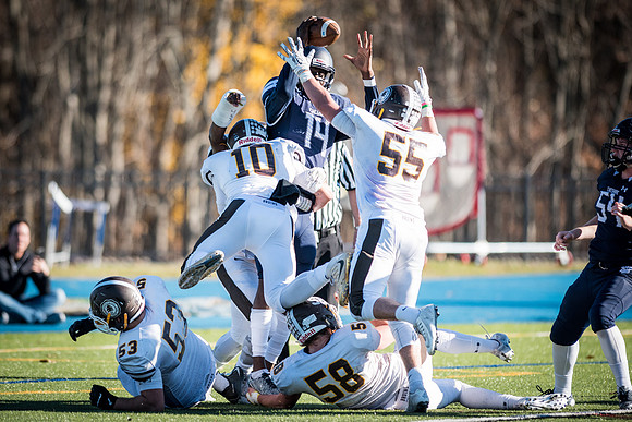 football_nepsac16_wkl_3759