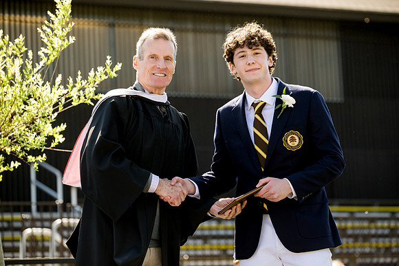graduation23_diploma_ah_0228