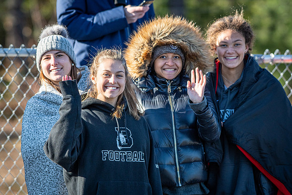 football_nepsac19_wkl5_2908