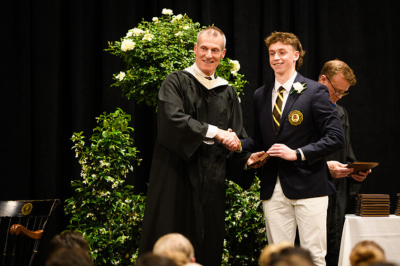 graduation25_diploma_wkl1_4966