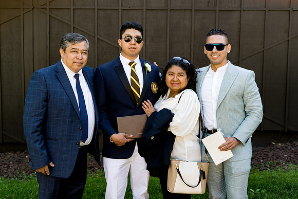 graduation23_post_ah_0456