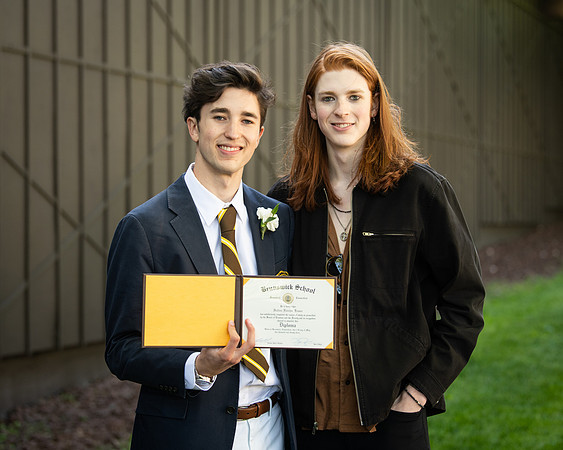 graduation23_post_wkl1_1682