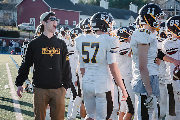 football_nepsac16_hp_3117