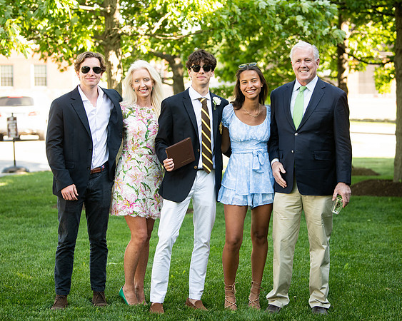 graduation23_post_wkl1_1698