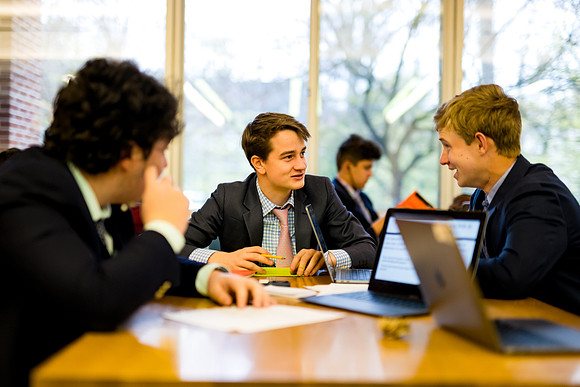 candids_us_2023-03-28_ah_0004