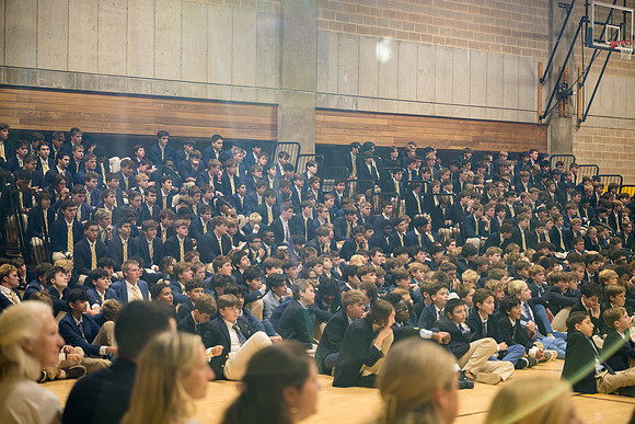 firstday26_assembly_ah_0337